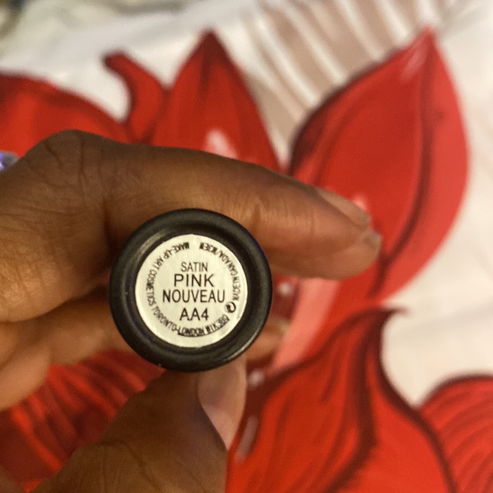 Mac 💄 - Picture 2 of 4